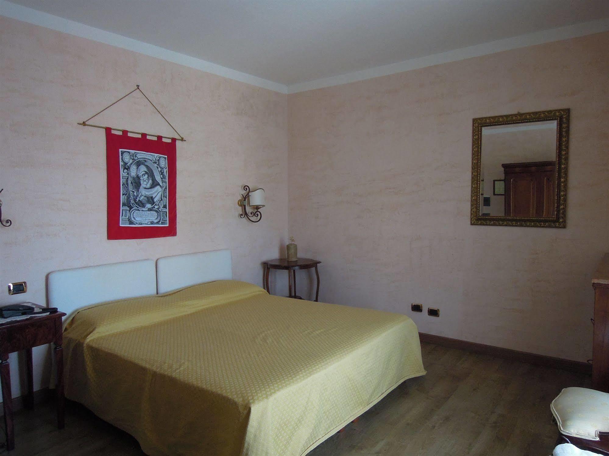Hotel Sant'Agostino Paola Exterior photo